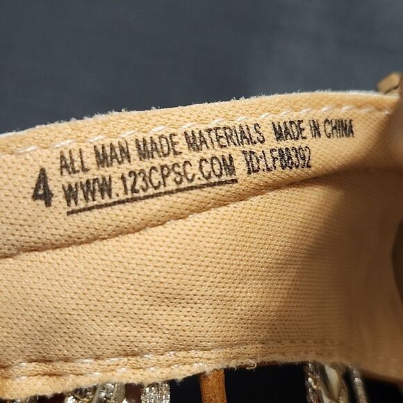 BRAND NEW SEYCHELLES YOUTH GIRLS GLADIATOR SANDAL R3 - Picture 12 of 16